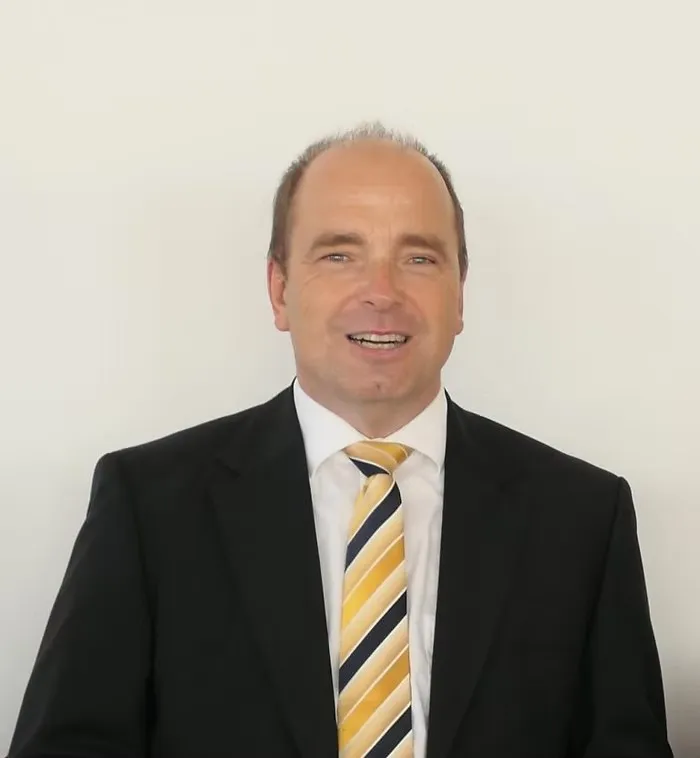 Helmut Bischoff, Sales manager