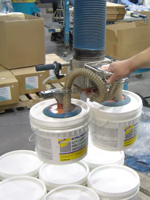 Drum handling and bucket handling with control
